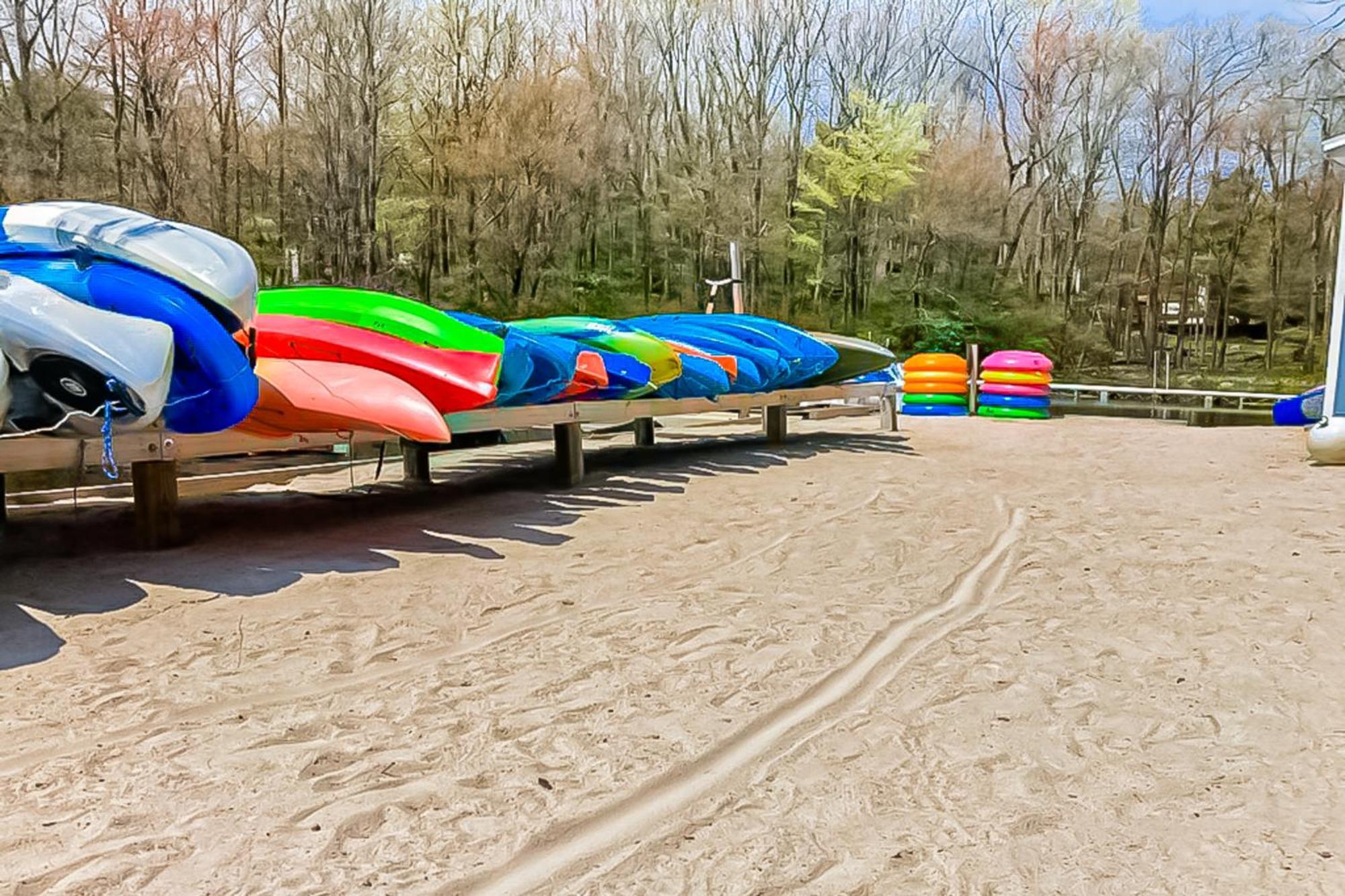 レイク・ハーモニー Big Boulder Base Campヴィラ エクステリア 写真